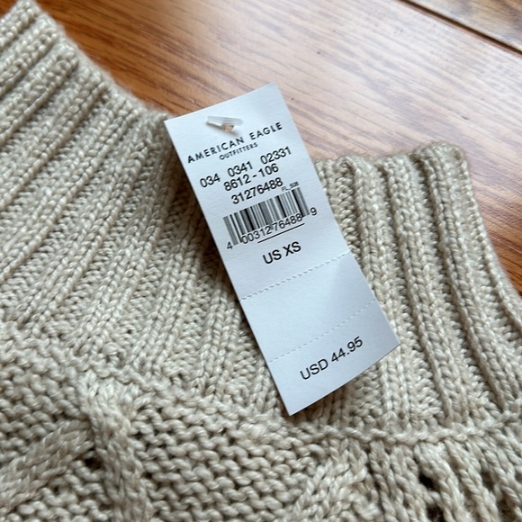 Extra small, beige turtle neck. - Picture 2 of 2